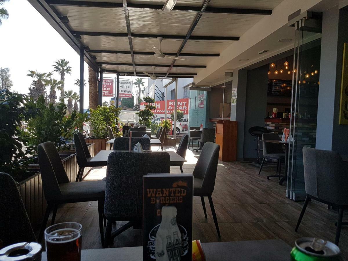 Easystay Two Bedroom Apartment Λάρνακα Εξωτερικό φωτογραφία